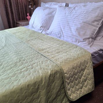 Покривало велюрове стьобане Tenderness SoundSleep олива 220х240 см 6499 фото